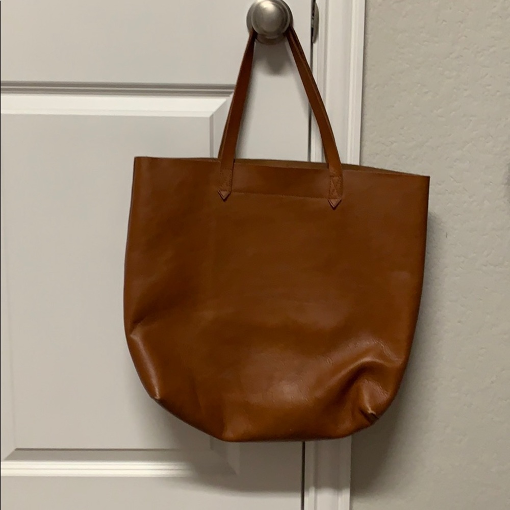 Madewell Transport Tote In English Saddle